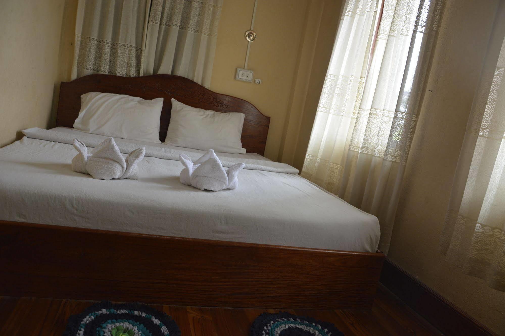 Silikhane Guesthouse Luang Prabang Bagian luar foto